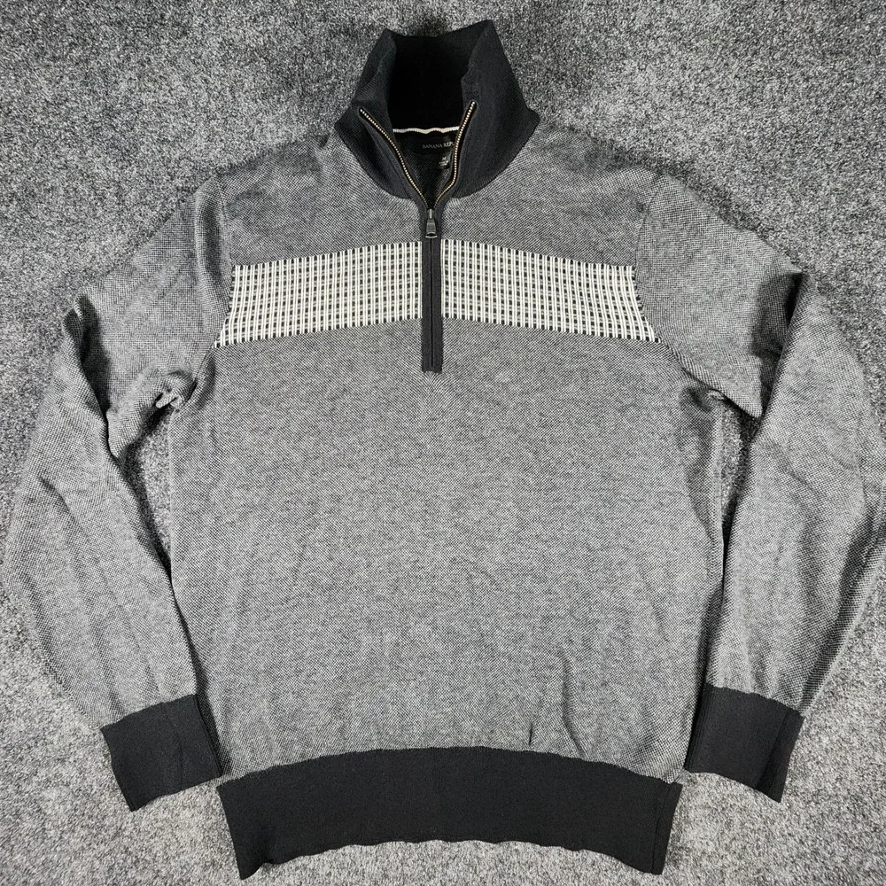 Banana Republic Men's‎ Size M 1/4 Zip Sweater Silk Blended Dark Gray & White